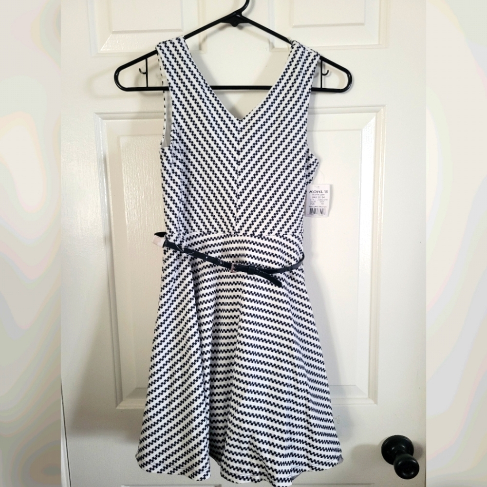 *NWT* Girls white and navy dress Size 10